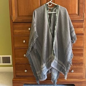 Anthropologie poncho